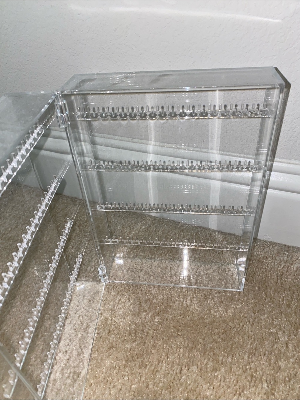 MUJI Acrylic Stand Case for Earrings and Necklace